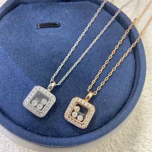 Éclat Carré – Collier Élégance Cristal